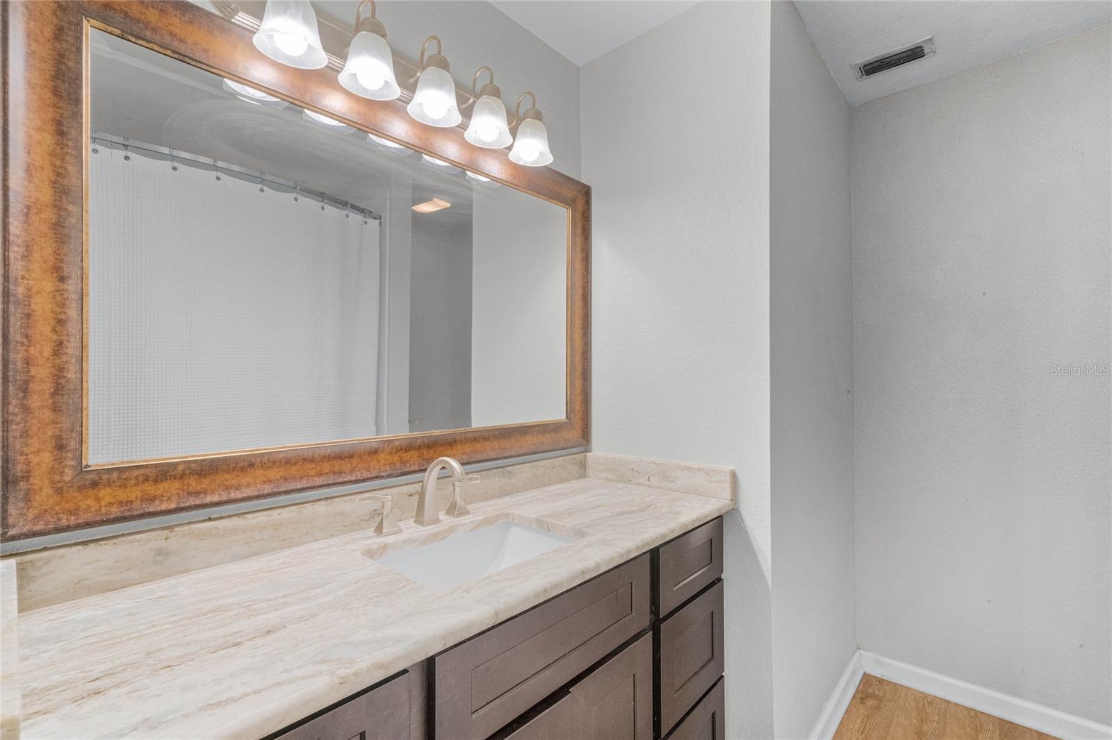 REGENCY OAKS UNIT ONE - Residential