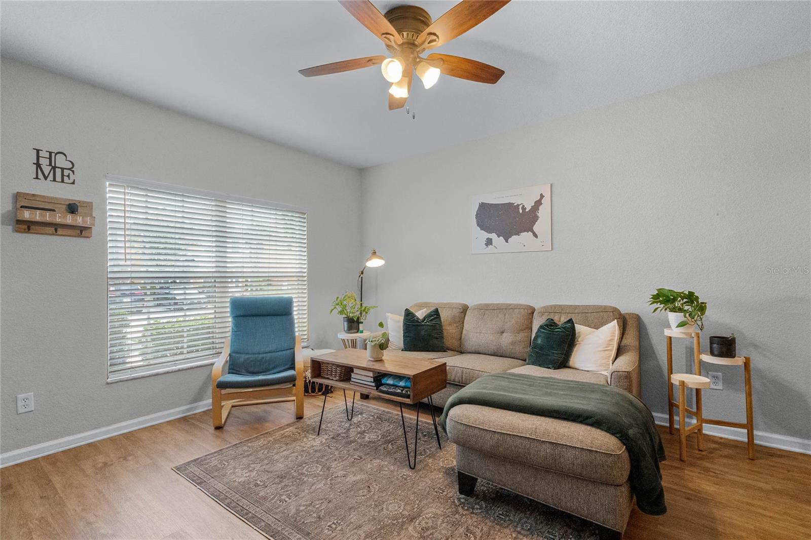 REGENCY OAKS UNIT ONE - Residential
