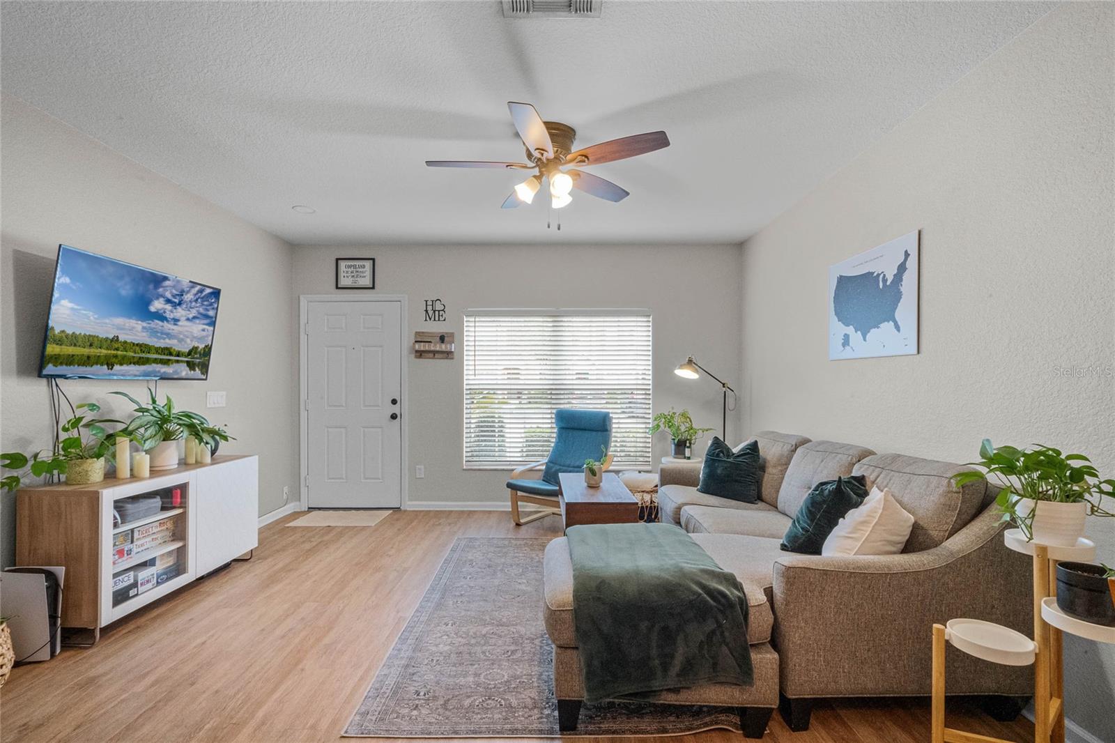 REGENCY OAKS UNIT ONE - Residential