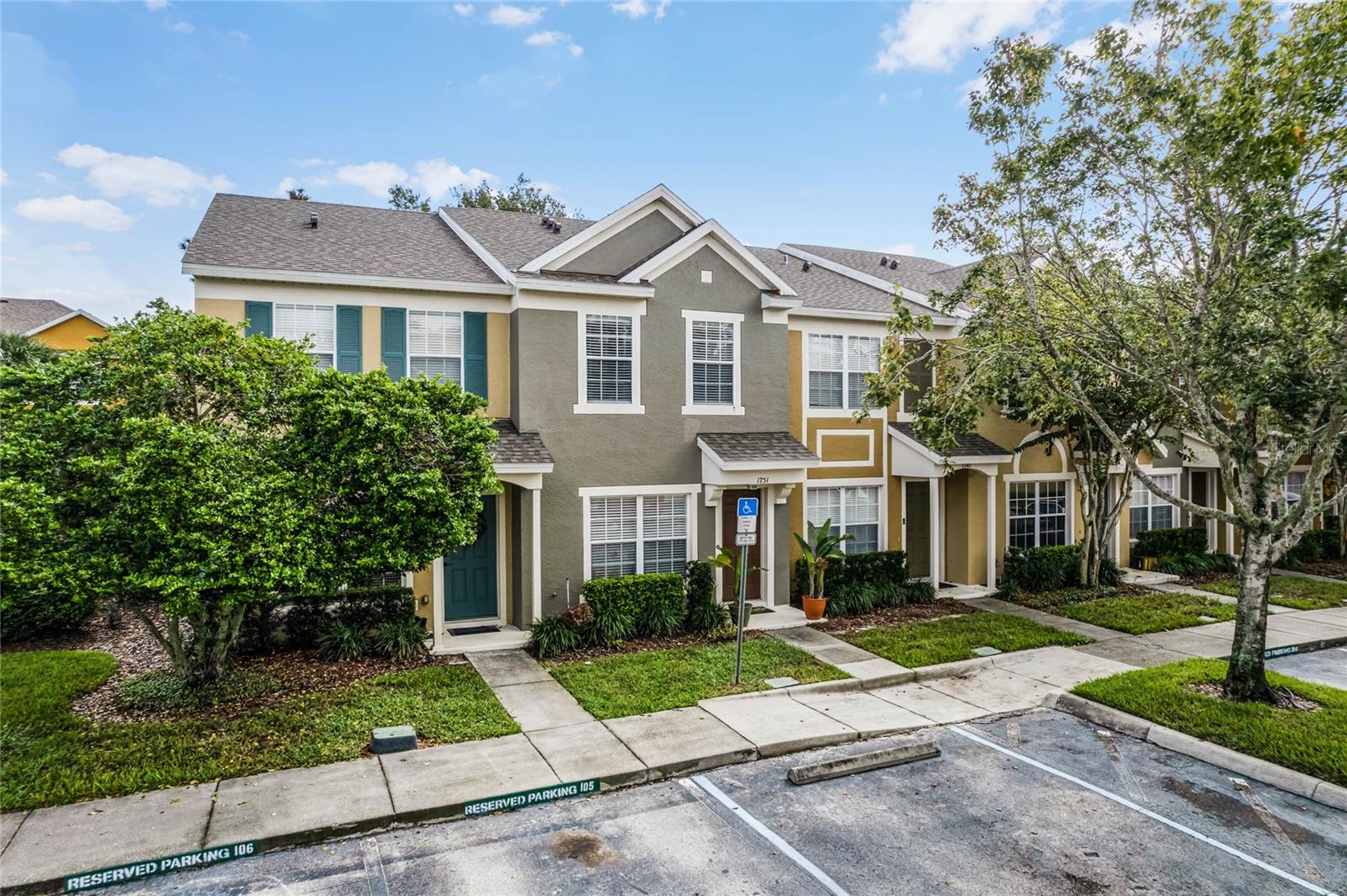 REGENCY OAKS UNIT ONE - Residential