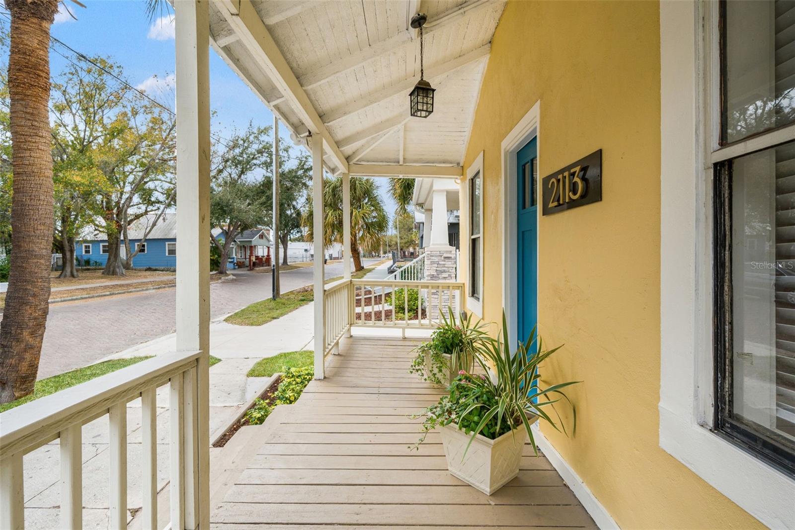 2113 W CHERRY STREET