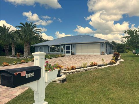 Photo of 17026 Edgewater Drive, Port Charlotte, FL 33948 (MLS # C7512354)