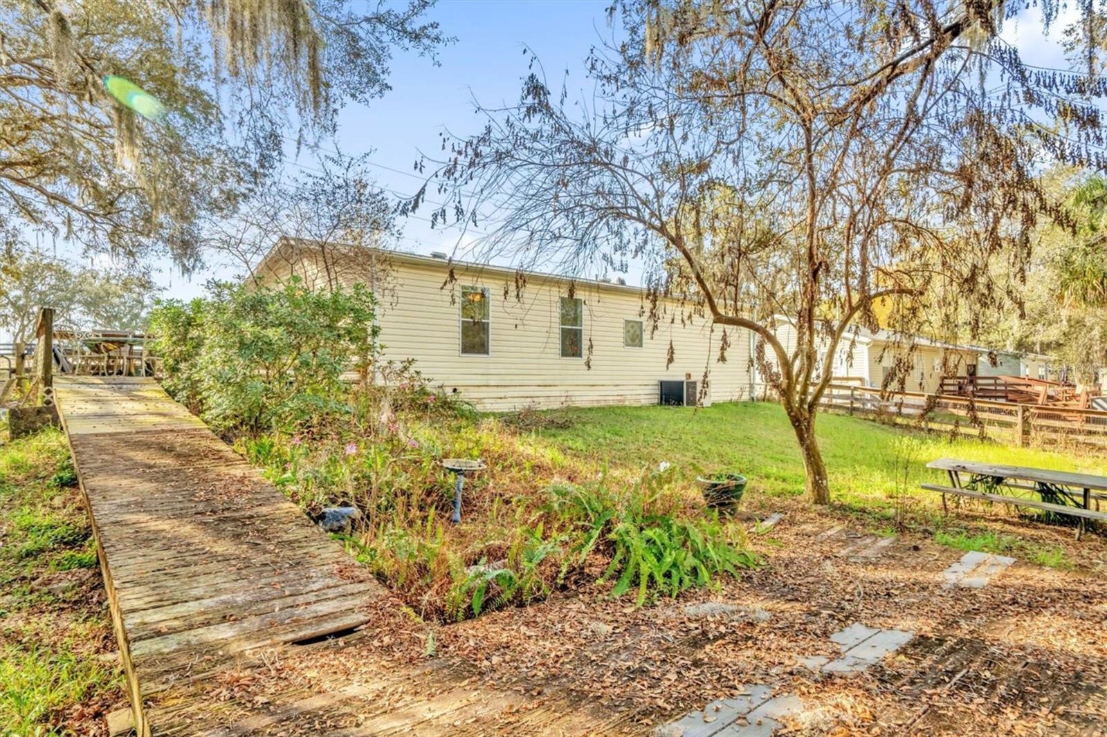 CARLTON VILLAGE - Residential