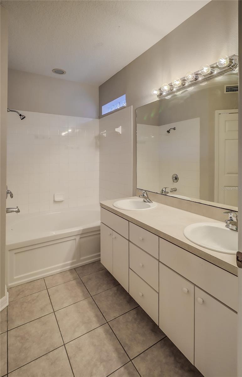 SOMERSET TR E - Residential