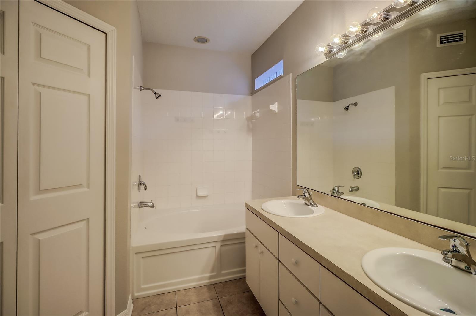 SOMERSET TR E - Residential