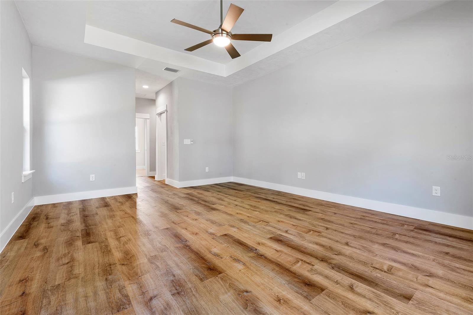 KIMBERLY OAKS - Residential