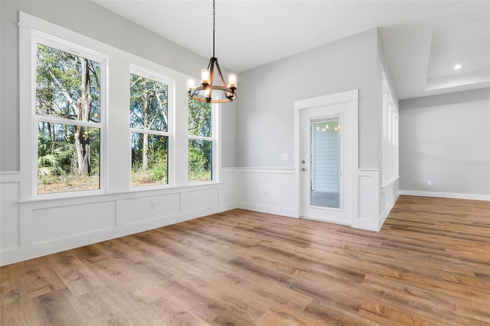 KIMBERLY OAKS - Residential