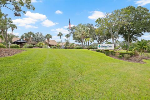 A home in PALM HARBOR