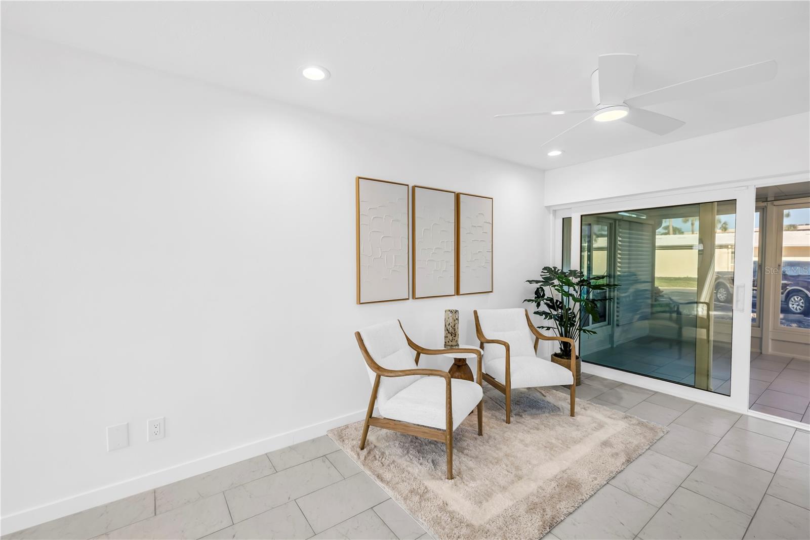 WHISPERING SANDS SEC 5 - Residential