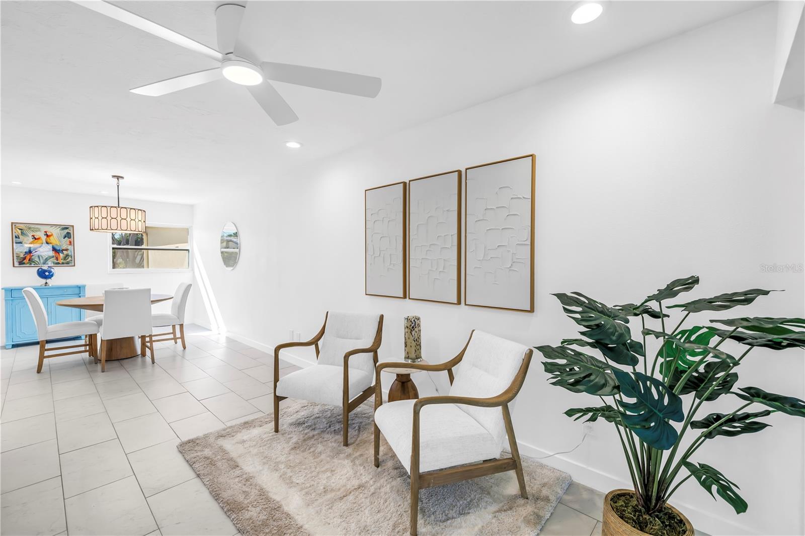 WHISPERING SANDS SEC 5 - Residential