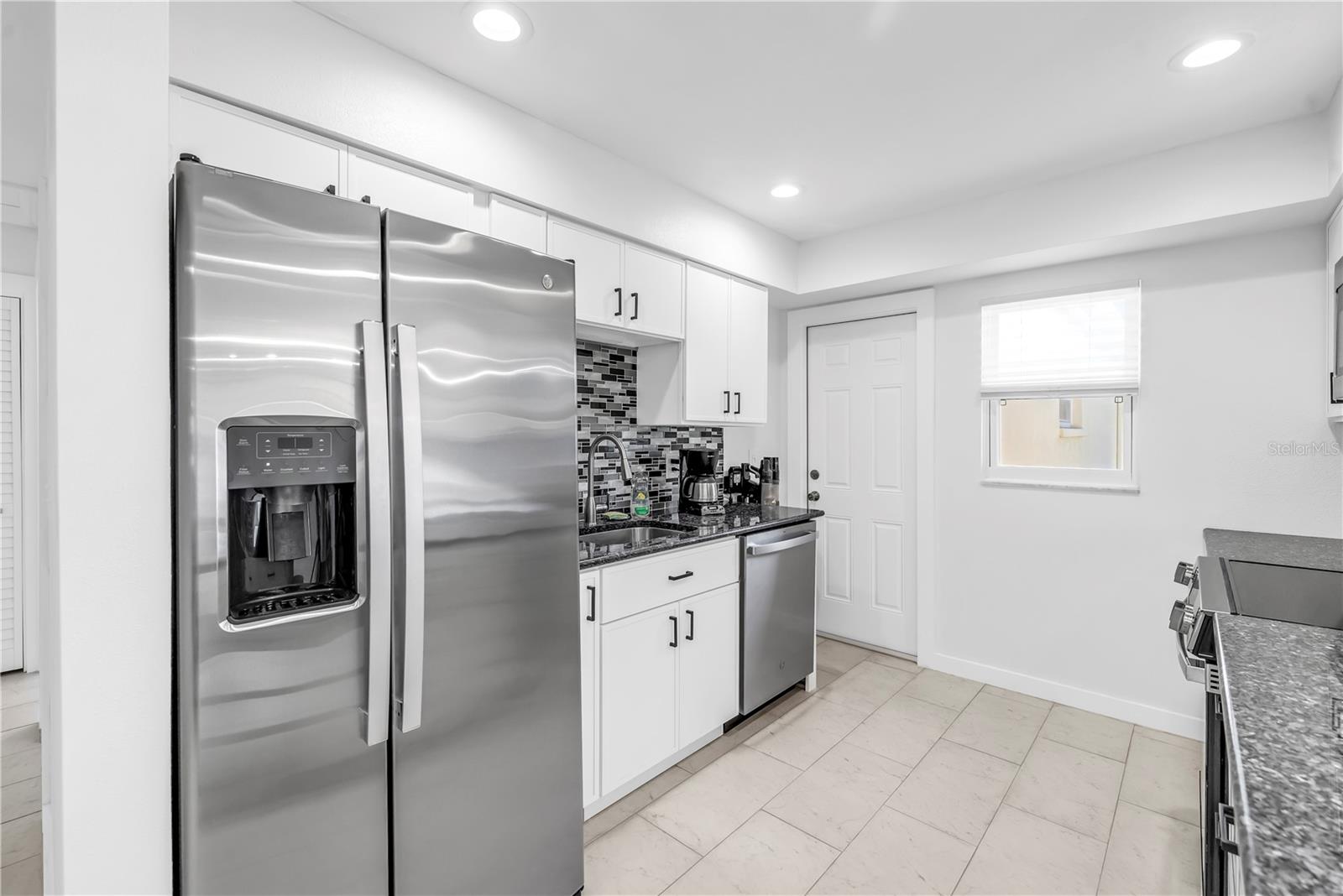 WHISPERING SANDS SEC 5 - Residential