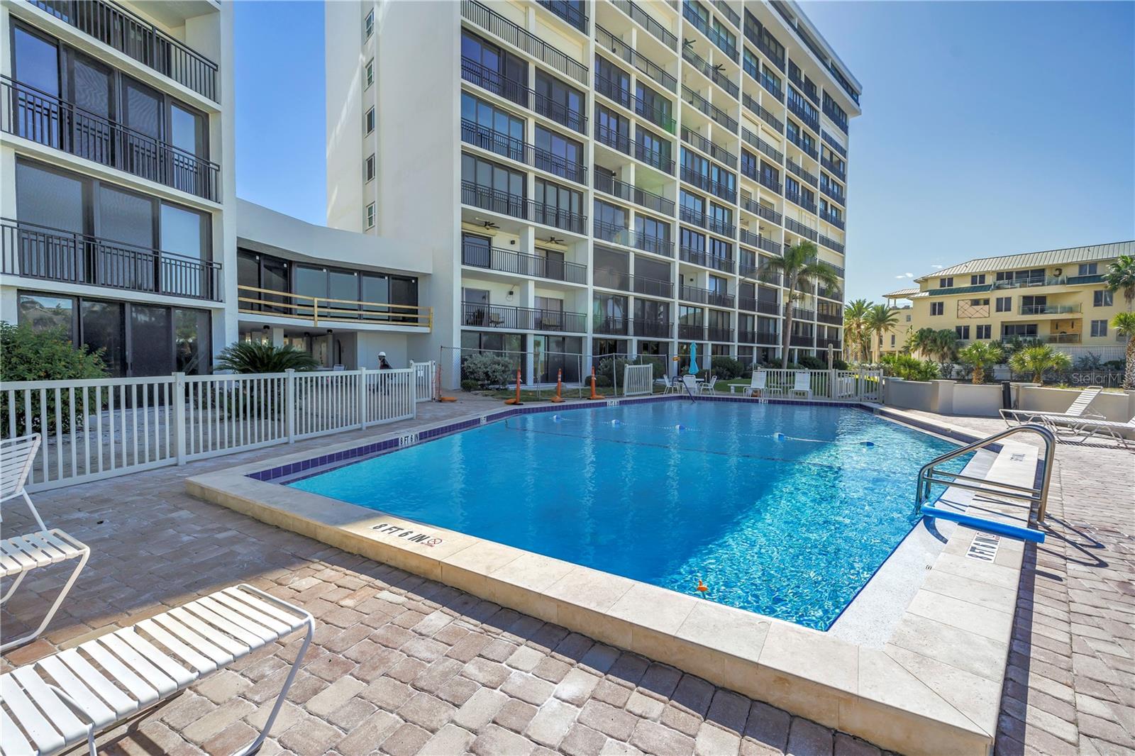 WHISPERING SANDS SEC 5 - Residential