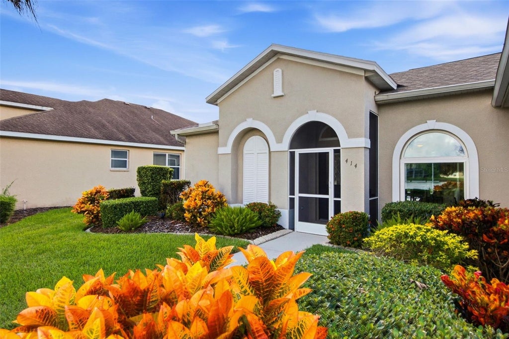 Photo of 414 Londonderry Drive, Sarasota, FL 34240 (MLS # A4707161)
