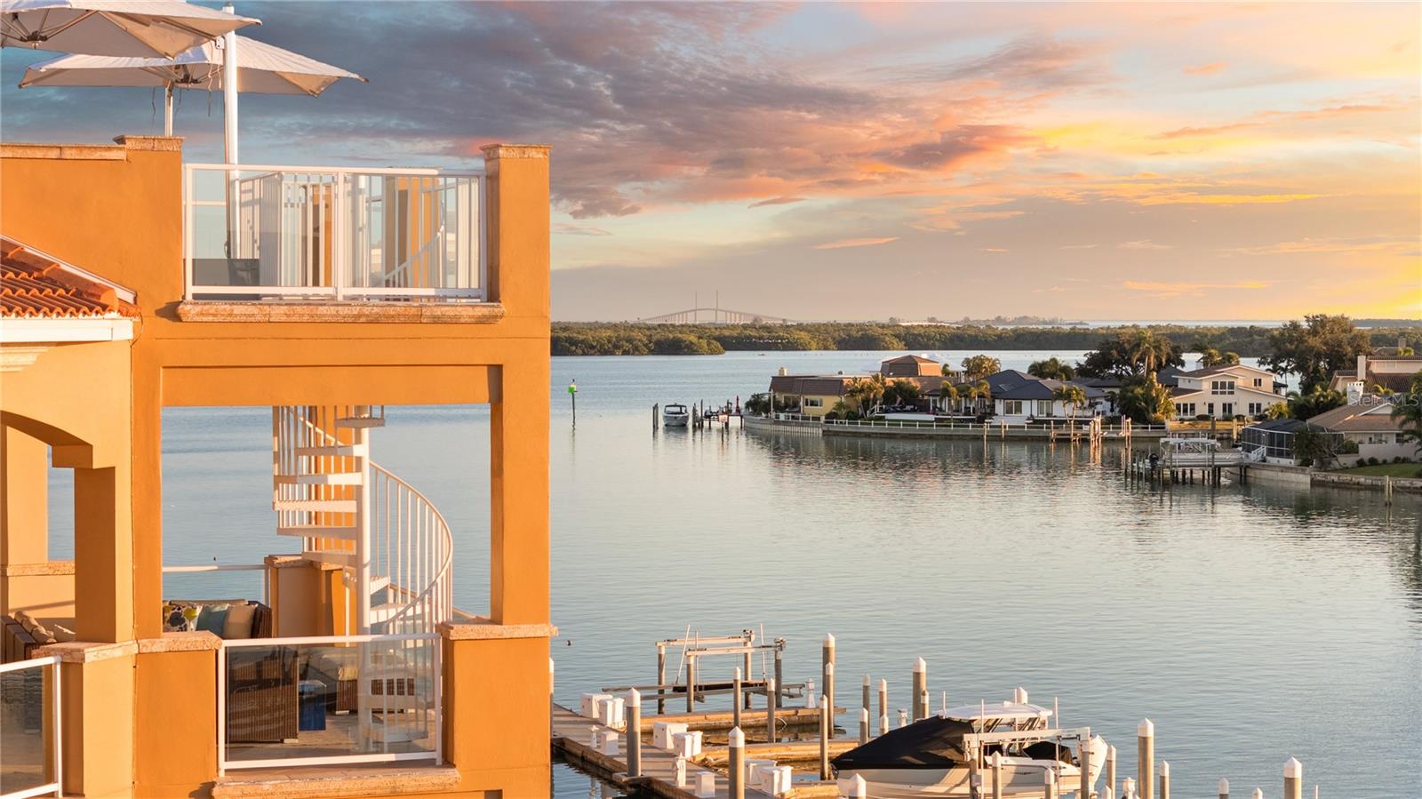 POINTE AT MARINA BAY CONDO THE - Residential