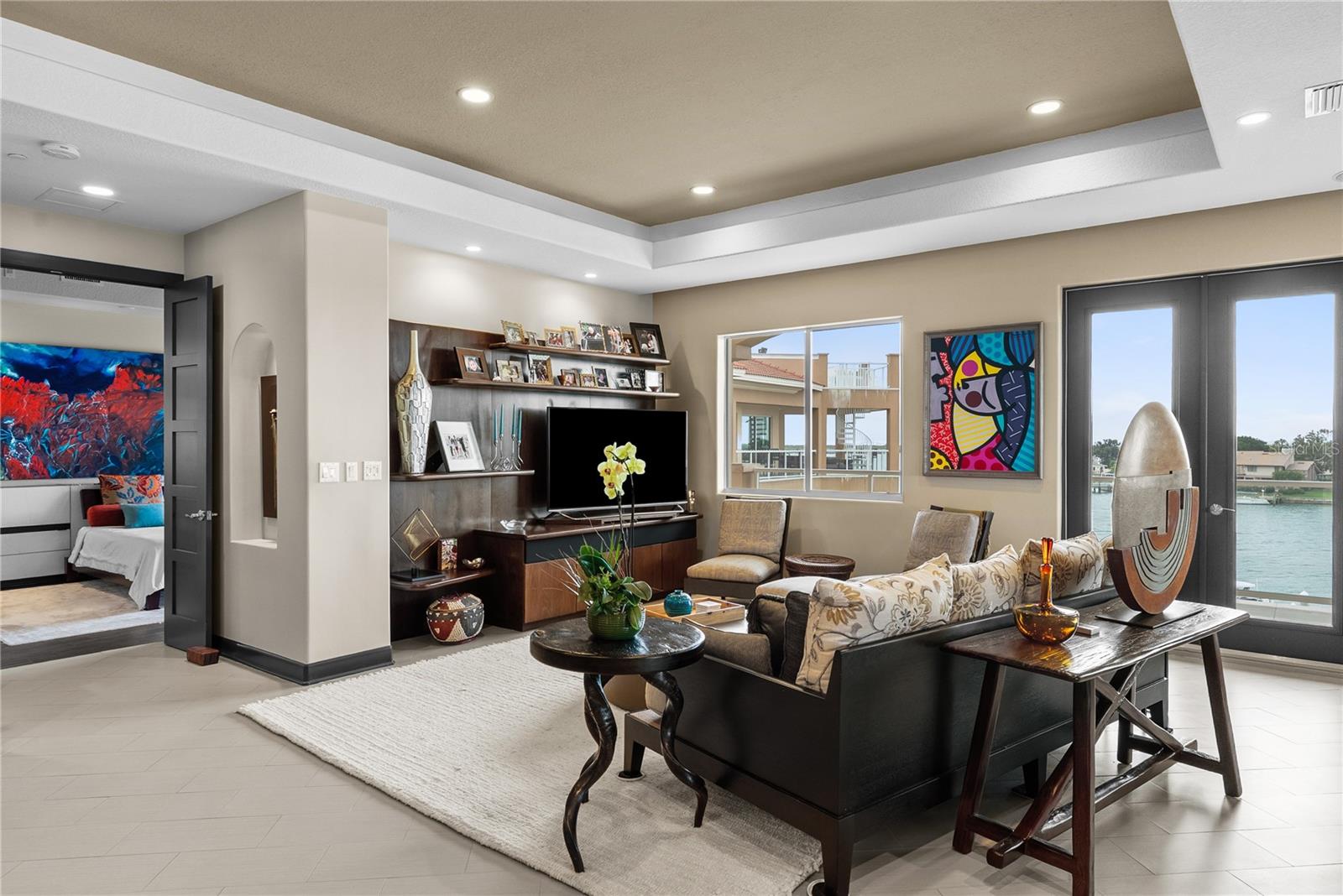 POINTE AT MARINA BAY CONDO THE - Residential