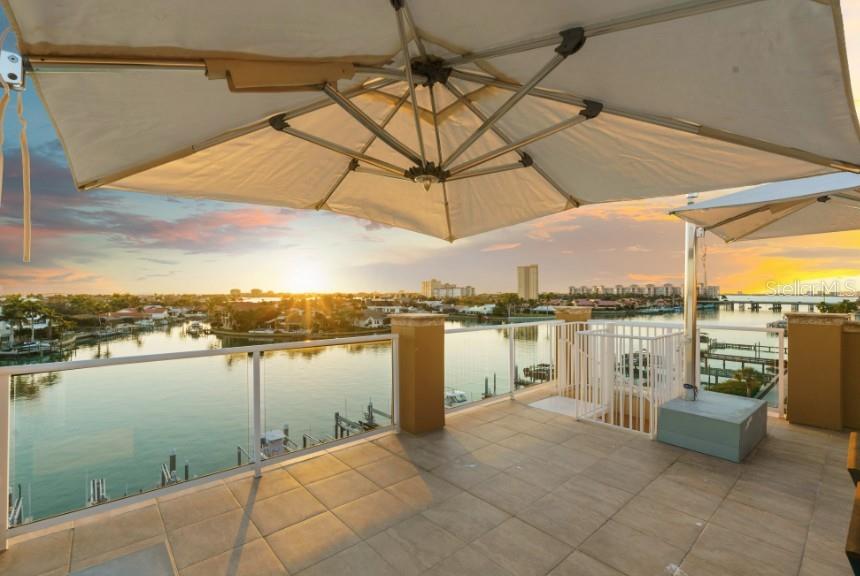 POINTE AT MARINA BAY CONDO THE - Residential