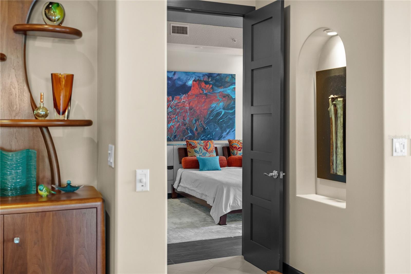 POINTE AT MARINA BAY CONDO THE - Residential