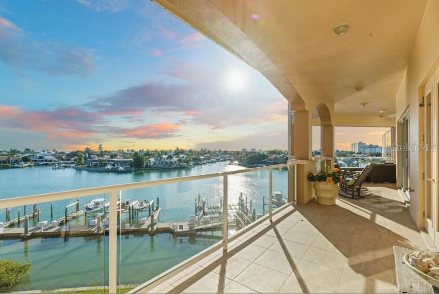 POINTE AT MARINA BAY CONDO THE - Residential