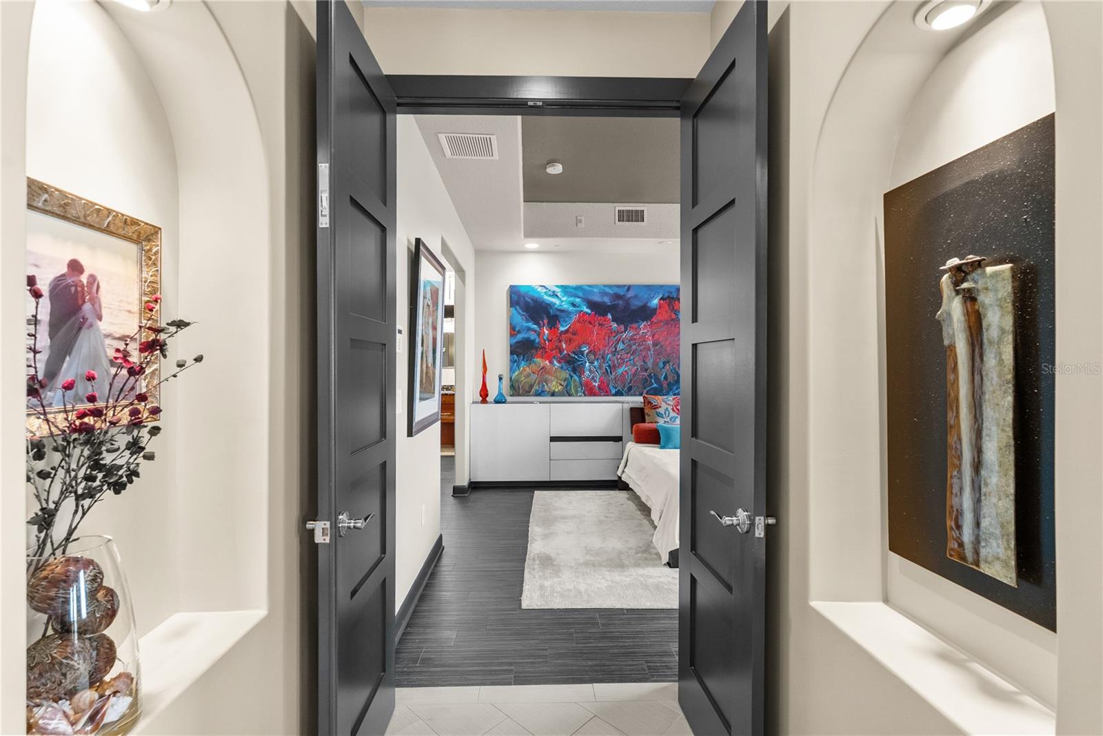 POINTE AT MARINA BAY CONDO THE - Residential