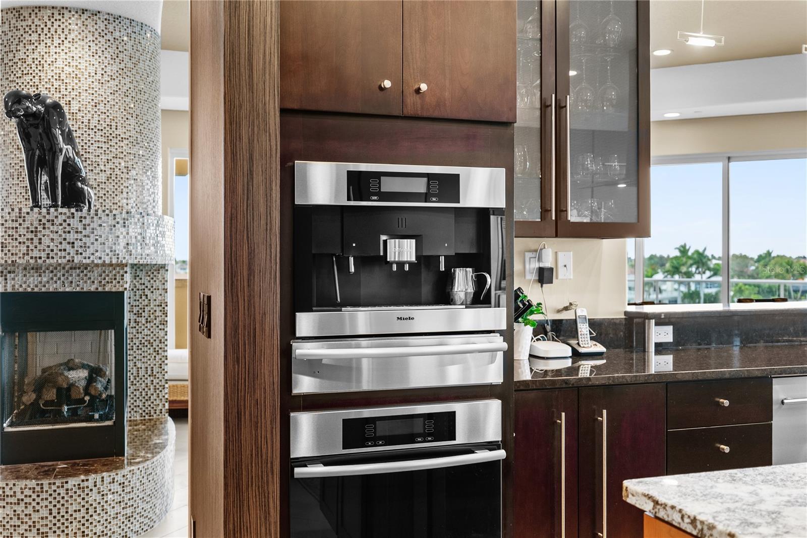 POINTE AT MARINA BAY CONDO THE - Residential