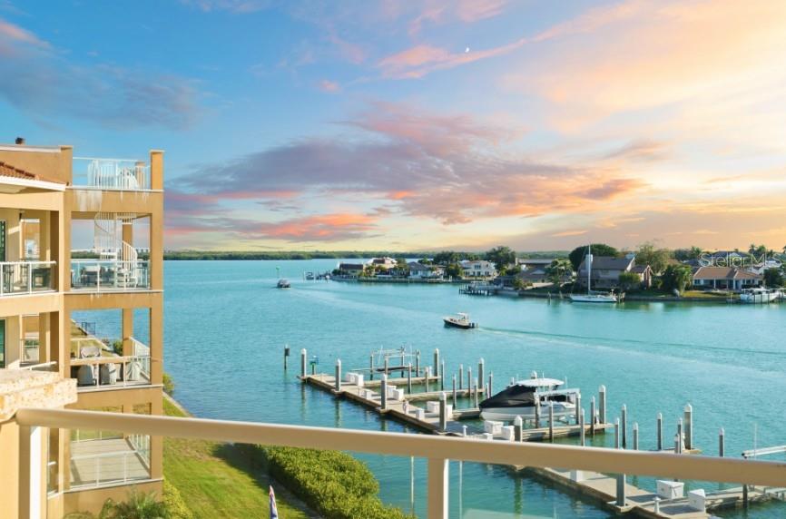 POINTE AT MARINA BAY CONDO THE - Residential