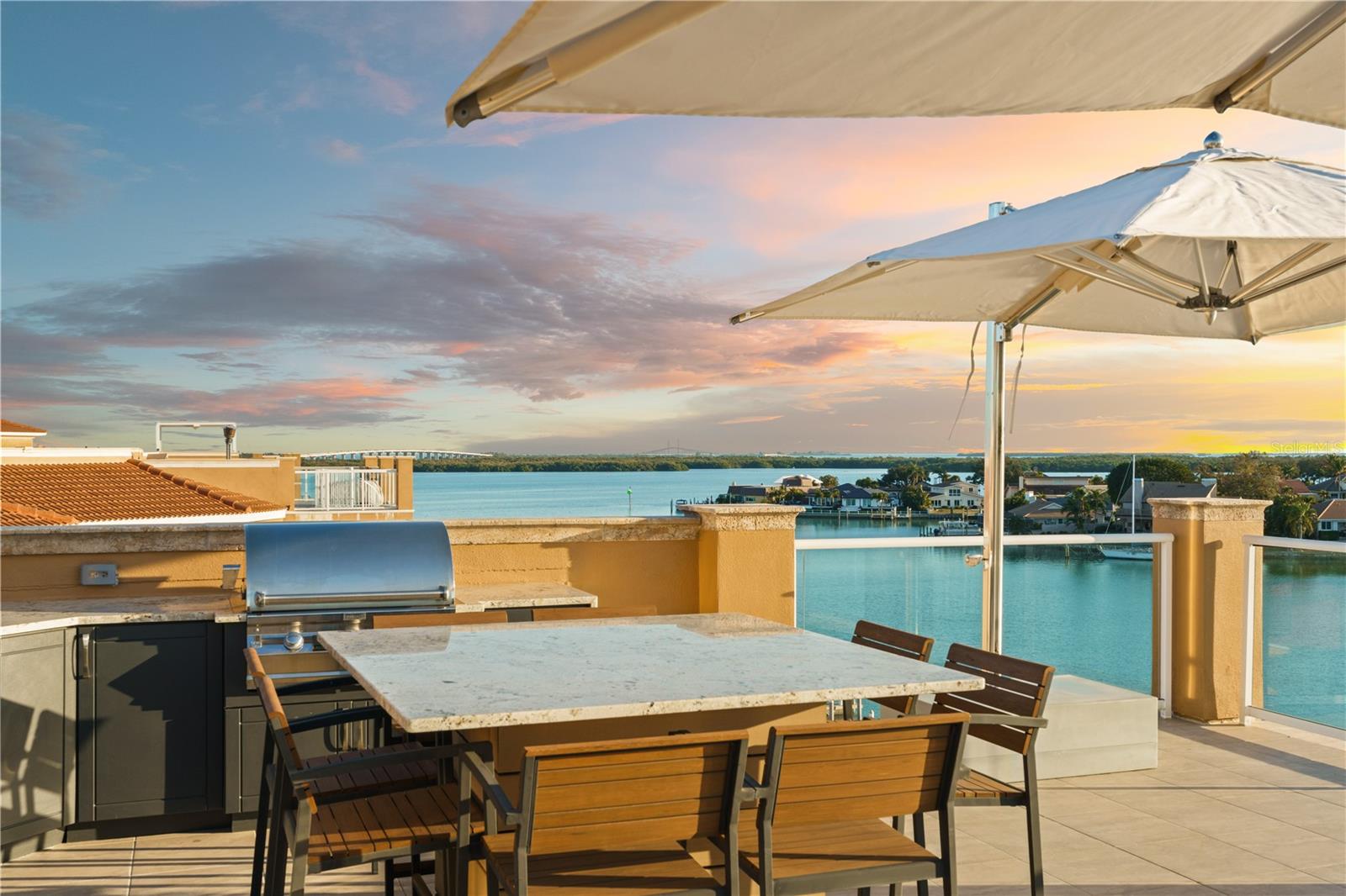 POINTE AT MARINA BAY CONDO THE - Residential