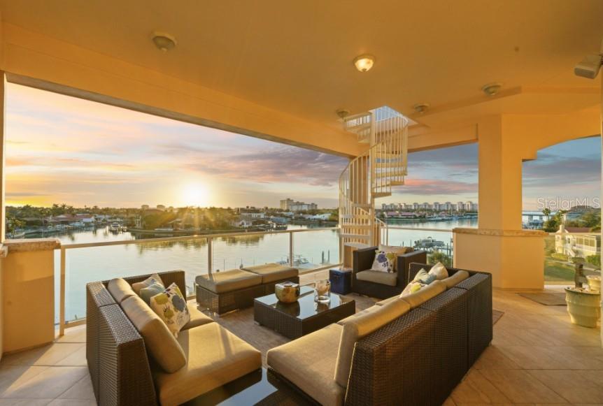 POINTE AT MARINA BAY CONDO THE - Residential