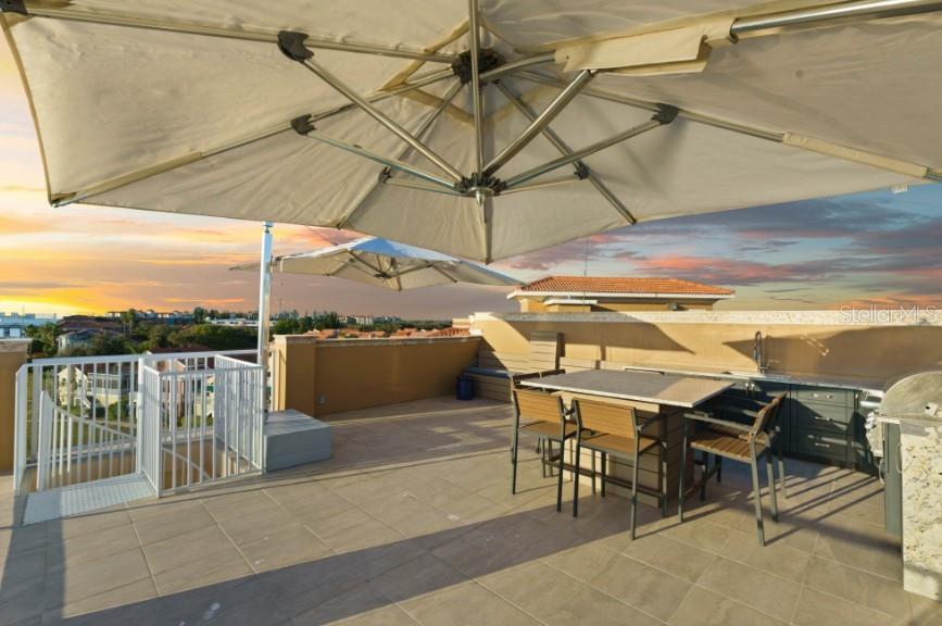 POINTE AT MARINA BAY CONDO THE - Residential