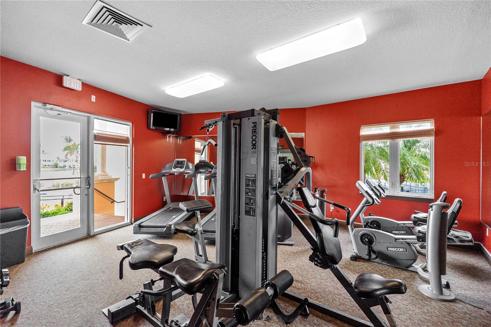 POINTE AT MARINA BAY CONDO THE - Residential