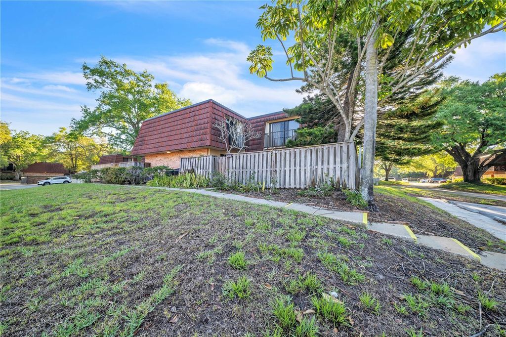 Photo of 2605 10th Court, Palm Harbor, FL 34684 (MLS # W7884106)