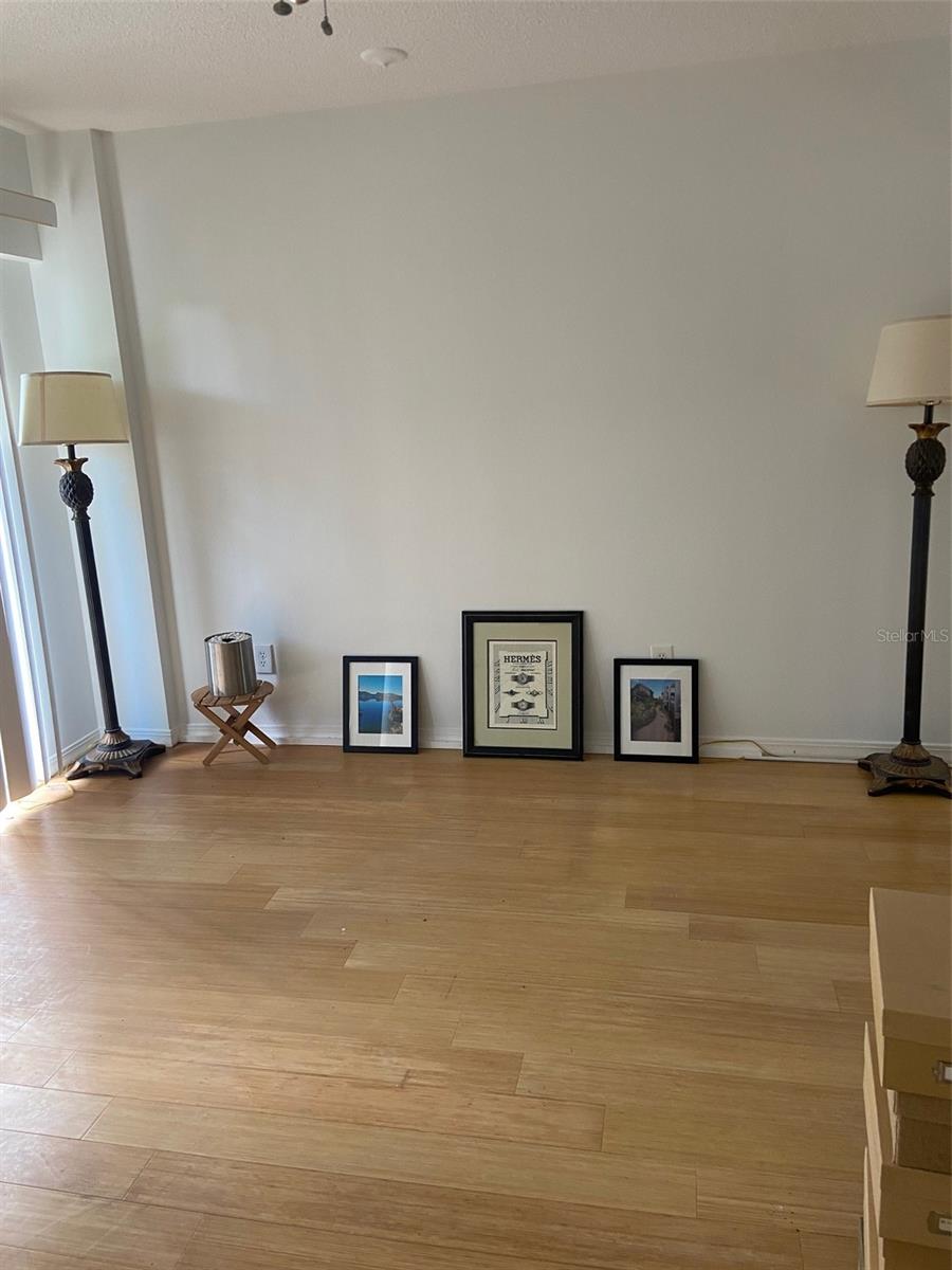 1100 N SHORE DRIVE NE 104