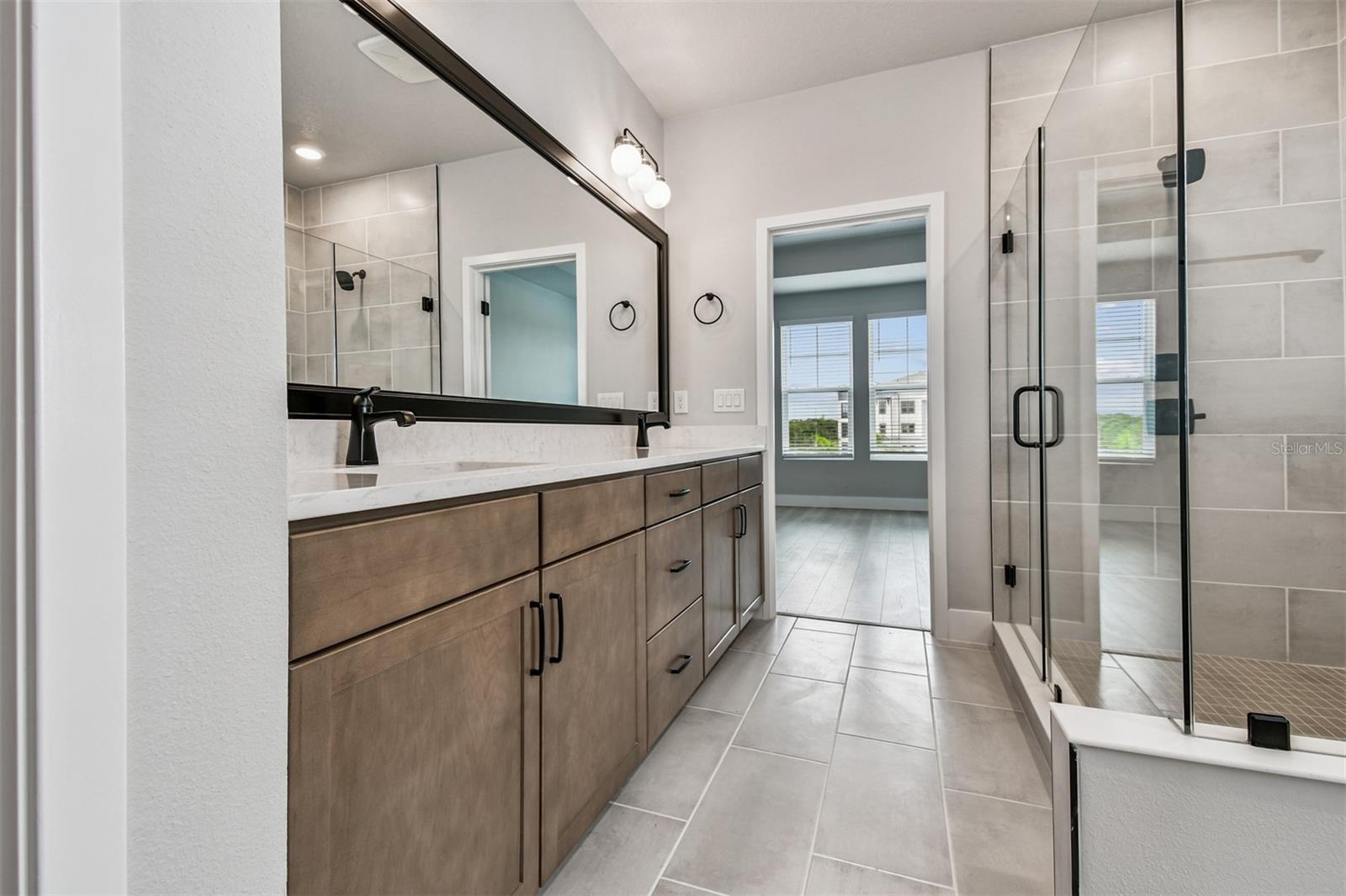 EMERALD LANDING AT WATERSIDE - Residential