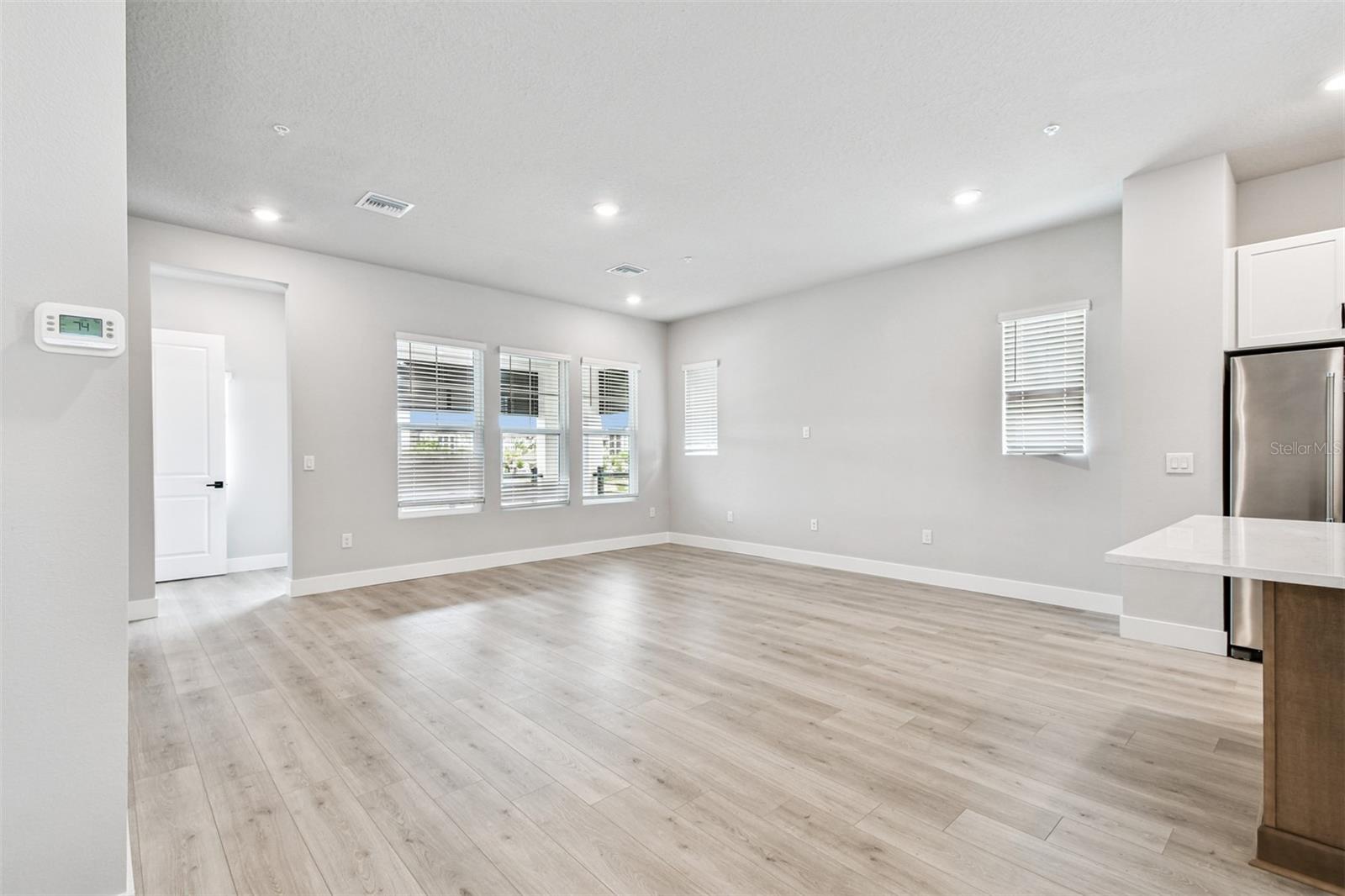 EMERALD LANDING AT WATERSIDE - Residential