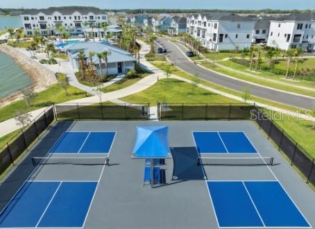 EMERALD LANDING AT WATERSIDE - Residential