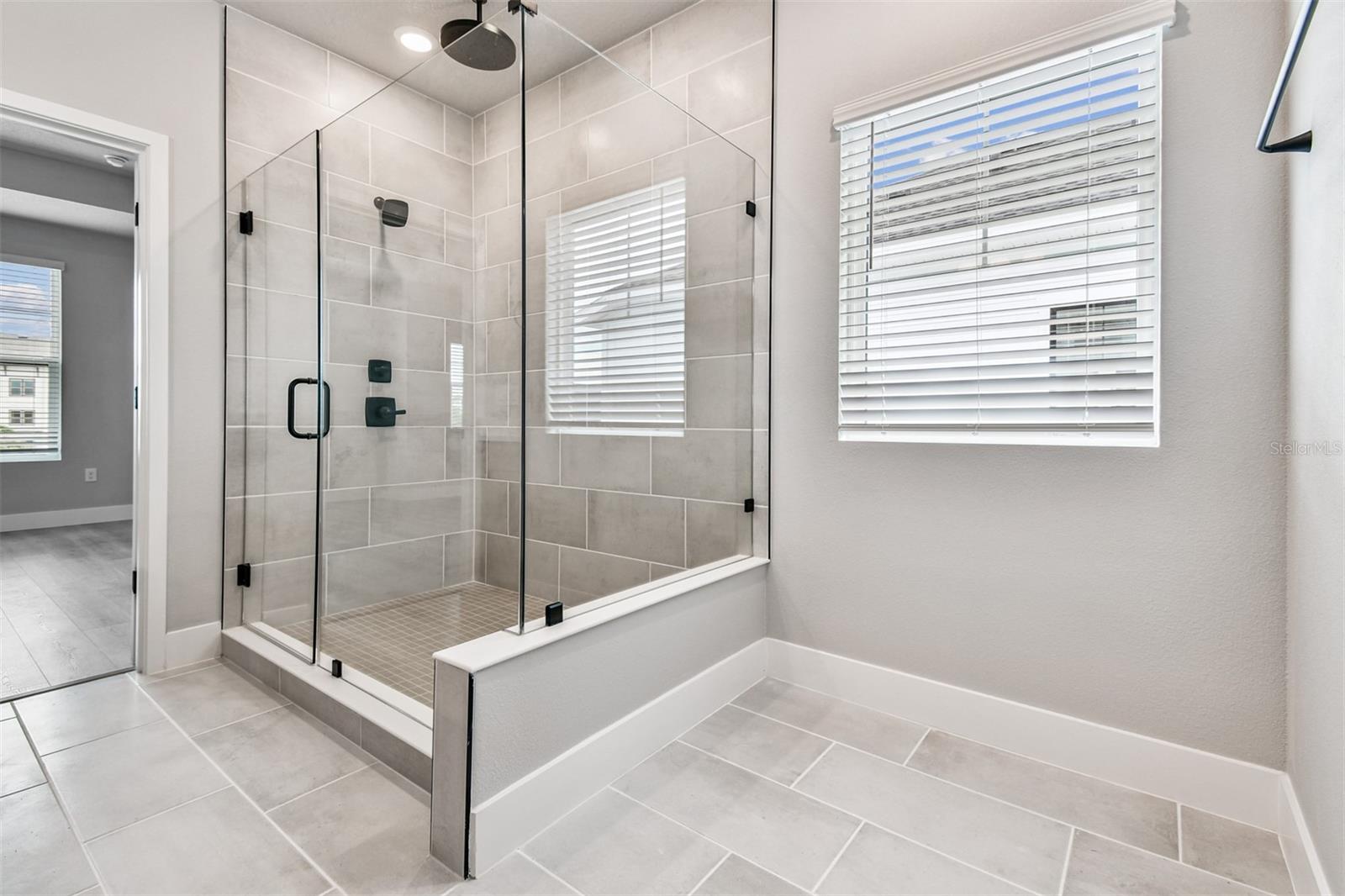 EMERALD LANDING AT WATERSIDE - Residential