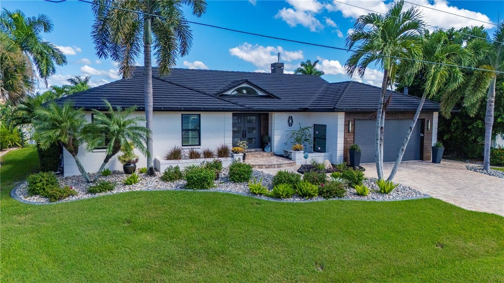 Photo of 2112 Wyatt Circle, Punta Gorda, FL 33950 (MLS # C7531909)