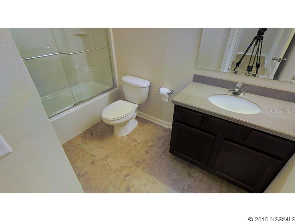 Venetian Bat Un 01 Ph 01B - Residential