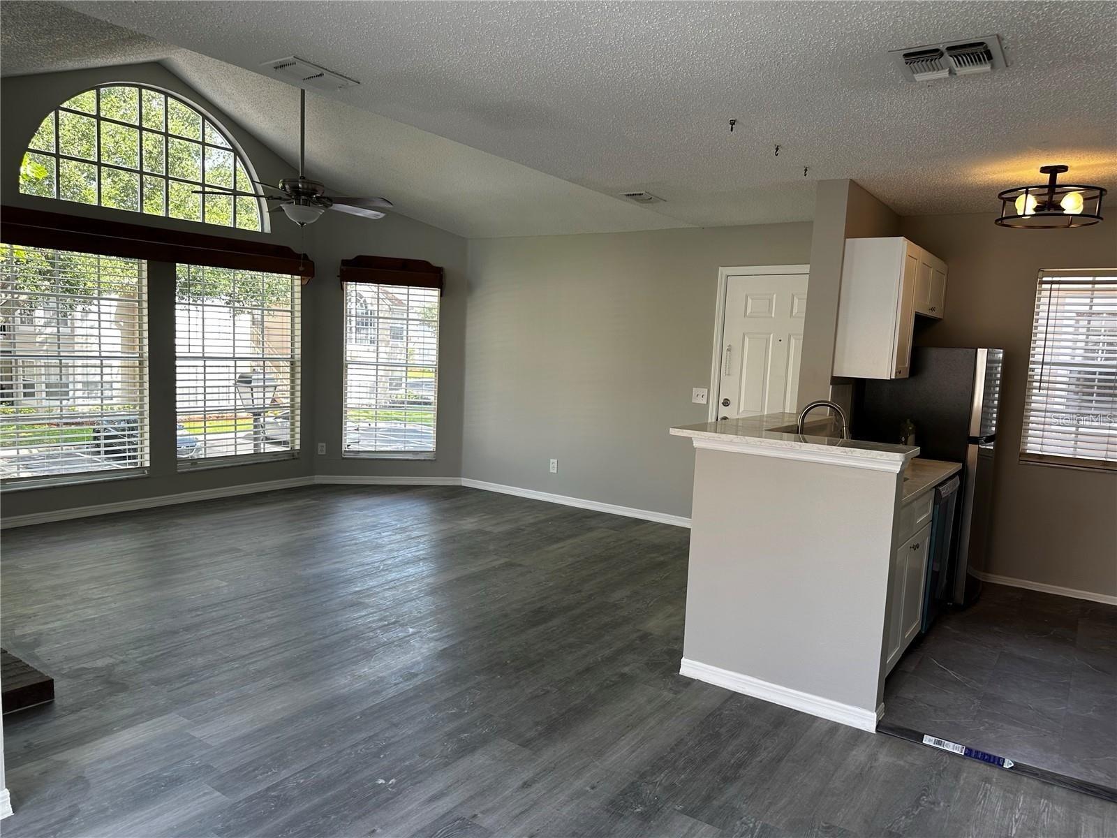 HIDDEN SPGS CONDO - Residential Lease