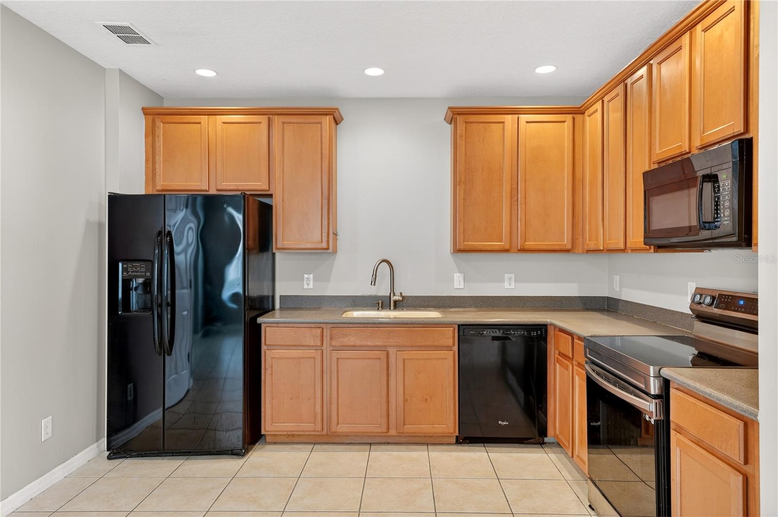 CYPRESS LAKES TOWNHOMES PH 2 UNIT 2 - Residential