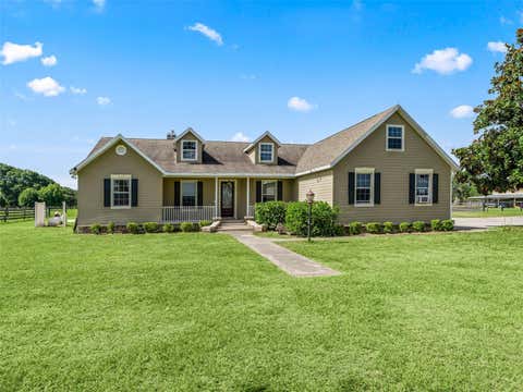 Photo of 2223 Cr 543, Summerville, FL 33585 (MLS # TB8513033)