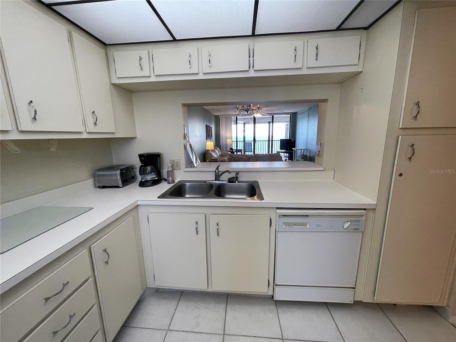 SURFSIDE TOWER CONDO - Residential Lease