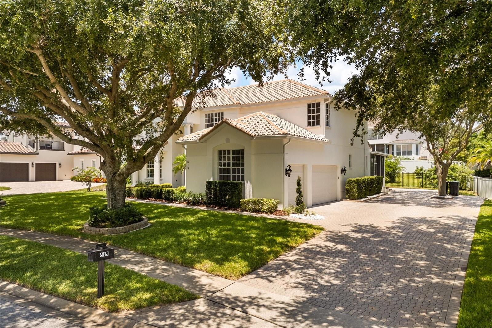 619 LARGOVISTA DRIVE