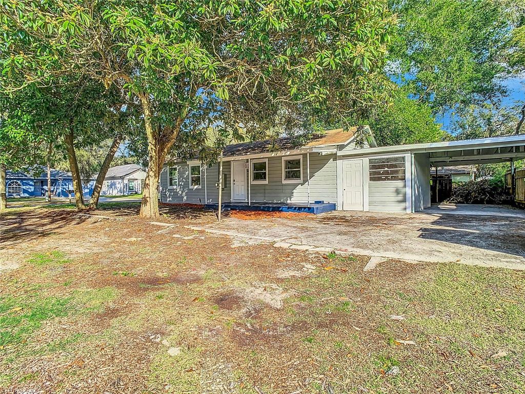 Photo of 2101 E Ellicott Street, Tampa, FL 33610 (MLS # TB8403499)