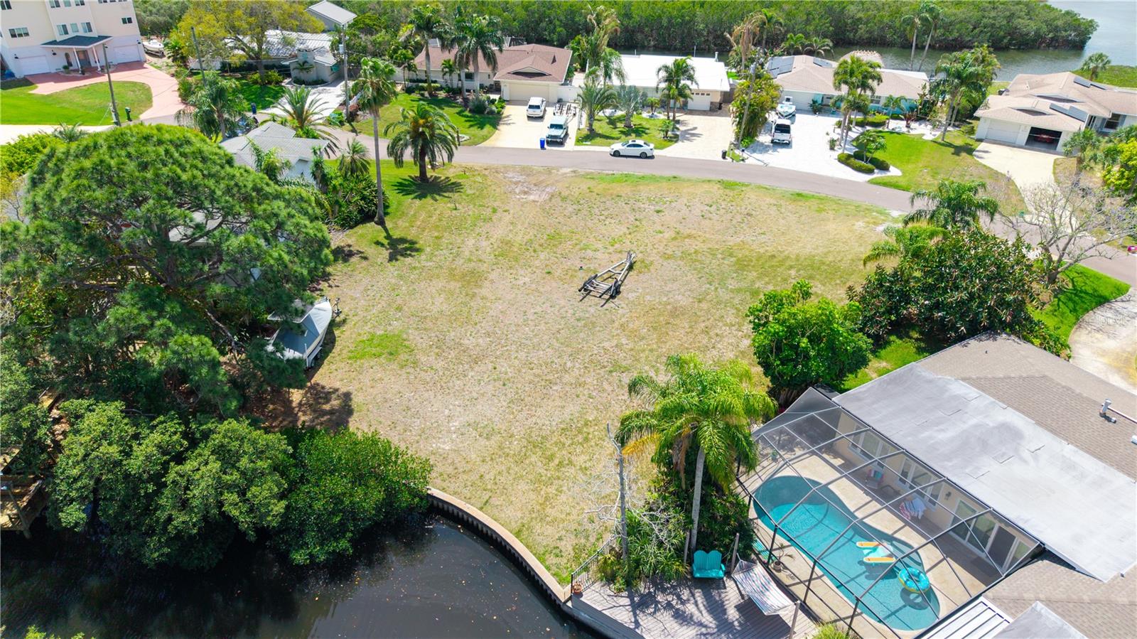 COQUINA BEACH - Land
