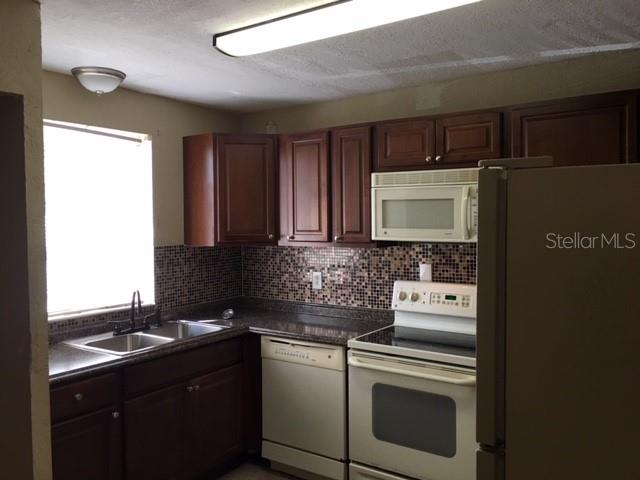 432 BANYON TREE CIRCLE 102