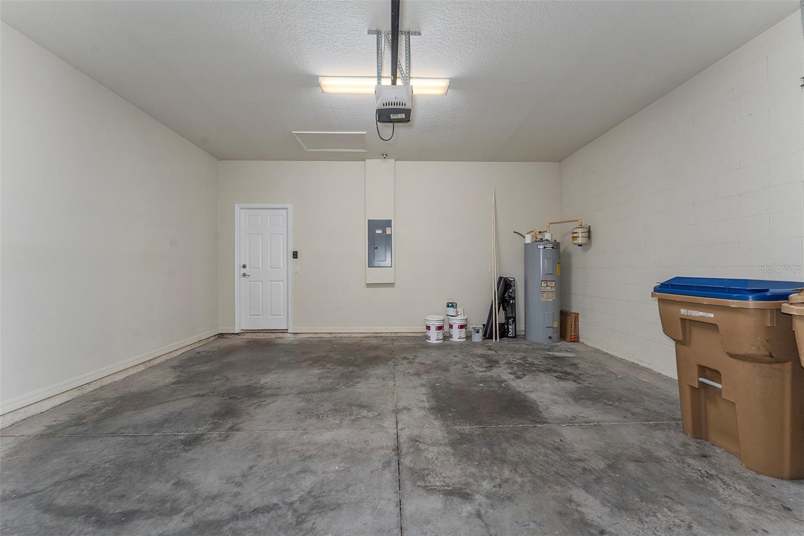 LAKESHORE AT NARCOOSSEE PH 3 - Residential Lease