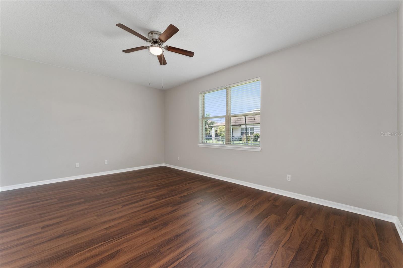 LAKESHORE AT NARCOOSSEE PH 3 - Residential Lease