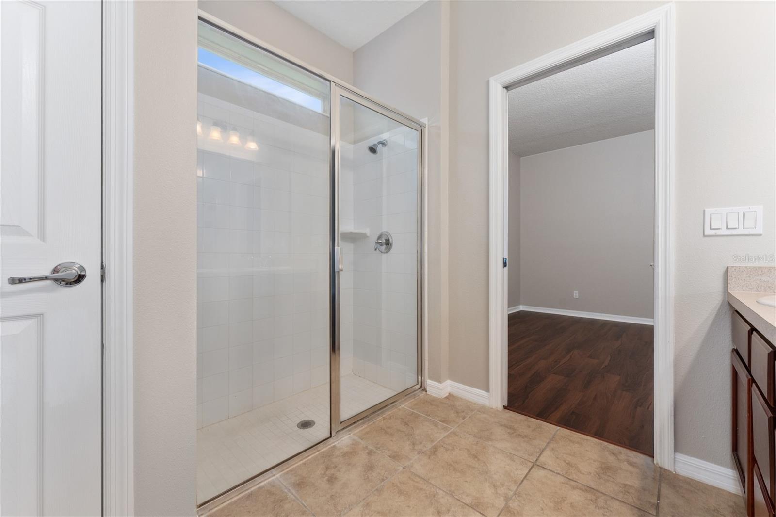 LAKESHORE AT NARCOOSSEE PH 3 - Residential Lease