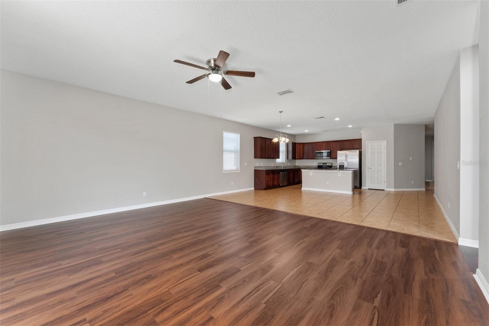 LAKESHORE AT NARCOOSSEE PH 3 - Residential Lease