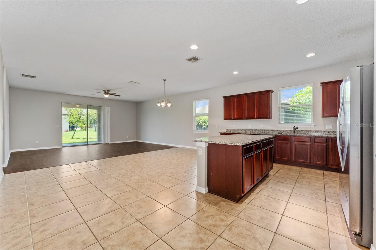 LAKESHORE AT NARCOOSSEE PH 3 - Residential Lease